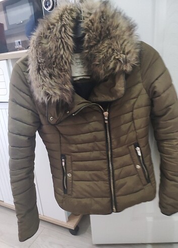 Bershka s beden mont