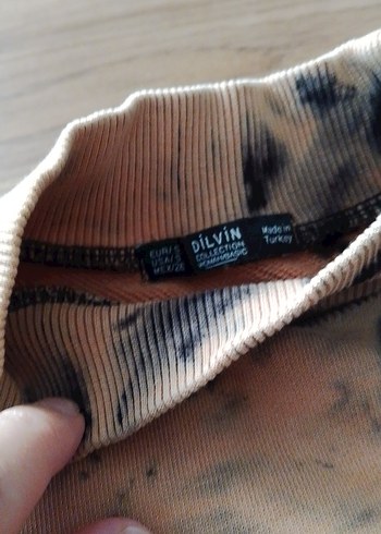 Bej Siyah Batik Desenli Kadın Sweatshirt - Görsel 3