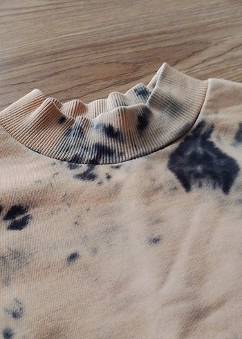 Bej Siyah Batik Desenli Kadın Sweatshirt - Görsel 2