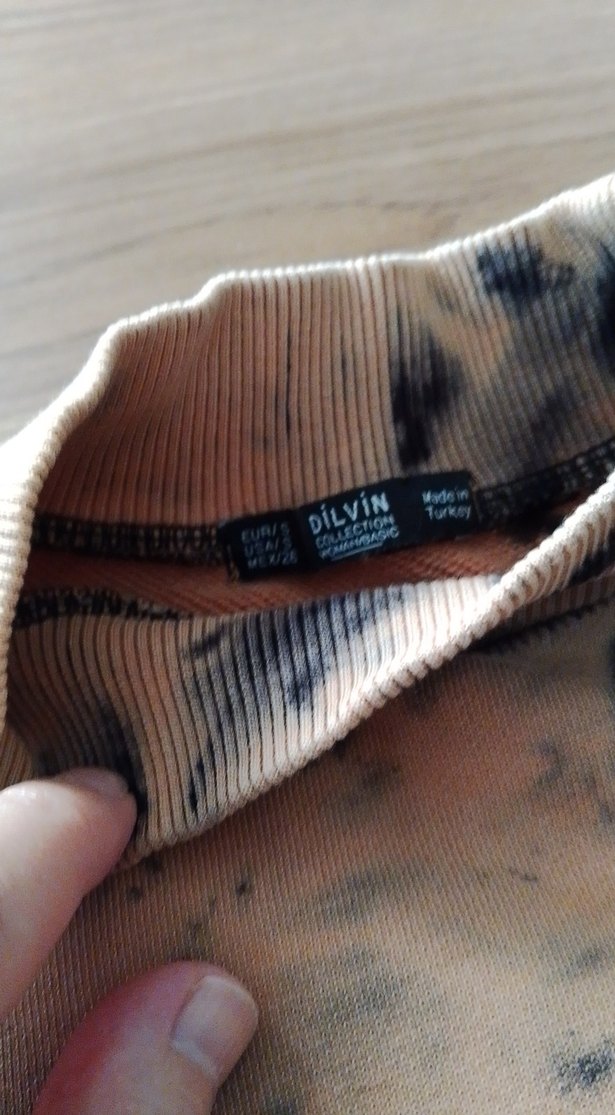 Bej Siyah Batik Desenli Kadın Sweatshirt - Görsel 3