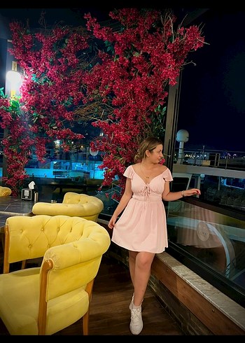 Pembe Mini V Yaka İnce Askılı Elbise