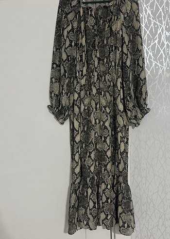 Bohem Yılan Desenli Gri Uzun Elbise - Görsel 2