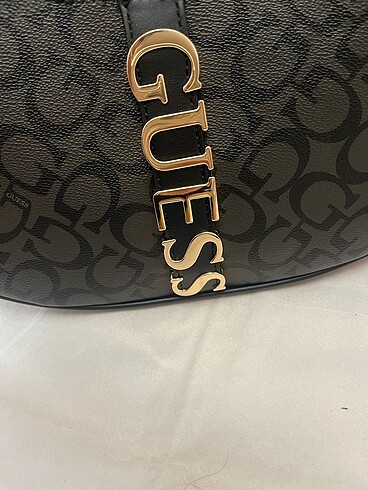  Beden siyah Renk Orjinal guess çanta
