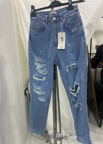 Kadın Mavi Yırtık Bol Kesim Midi Jean