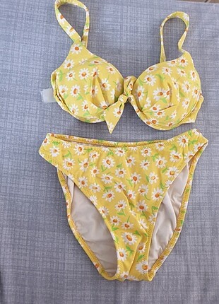 Sari bikini takim