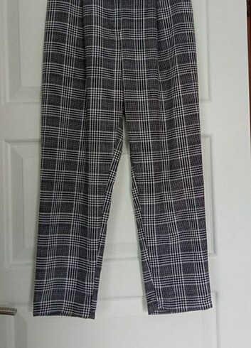 H&M H&M kareli rahat pantolon...