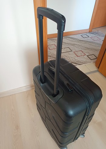 diğer Beden Polo Orta Boy Valiz