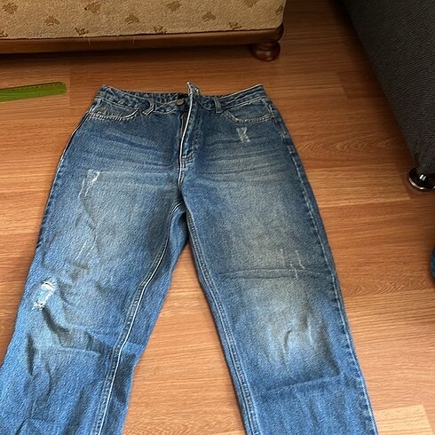 Trendyol yırtık detaylı boyfriend jean