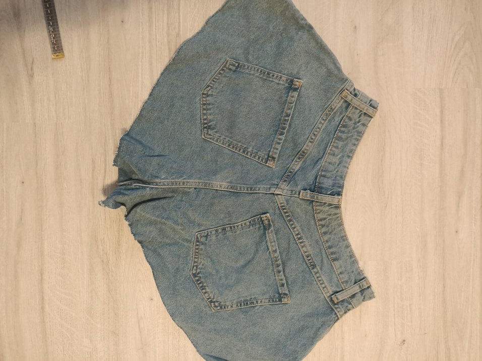 New look 42 beden kısa Jean şort - Görsel 2