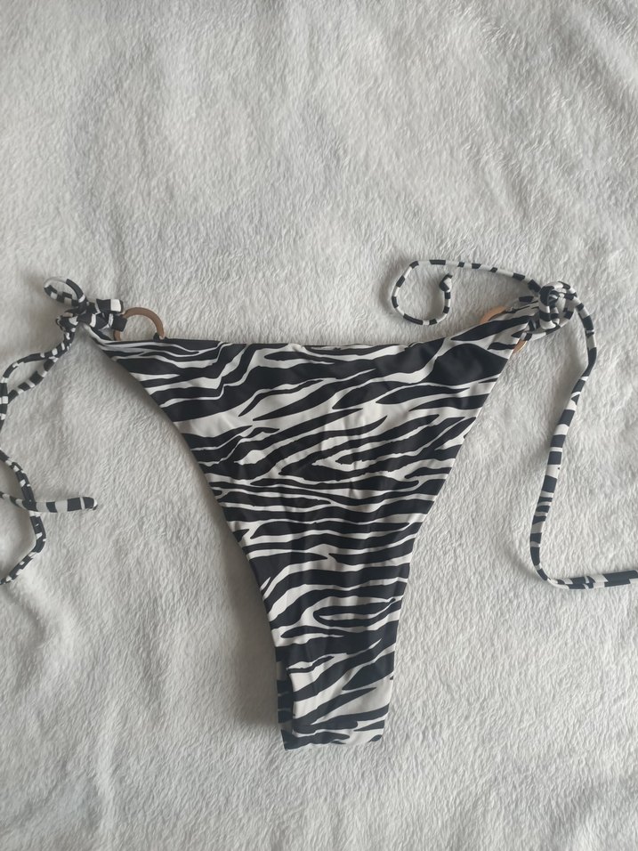 Primark 42 beden Zebra Desenli Bağcıklı Bikini Altı - Görsel 3