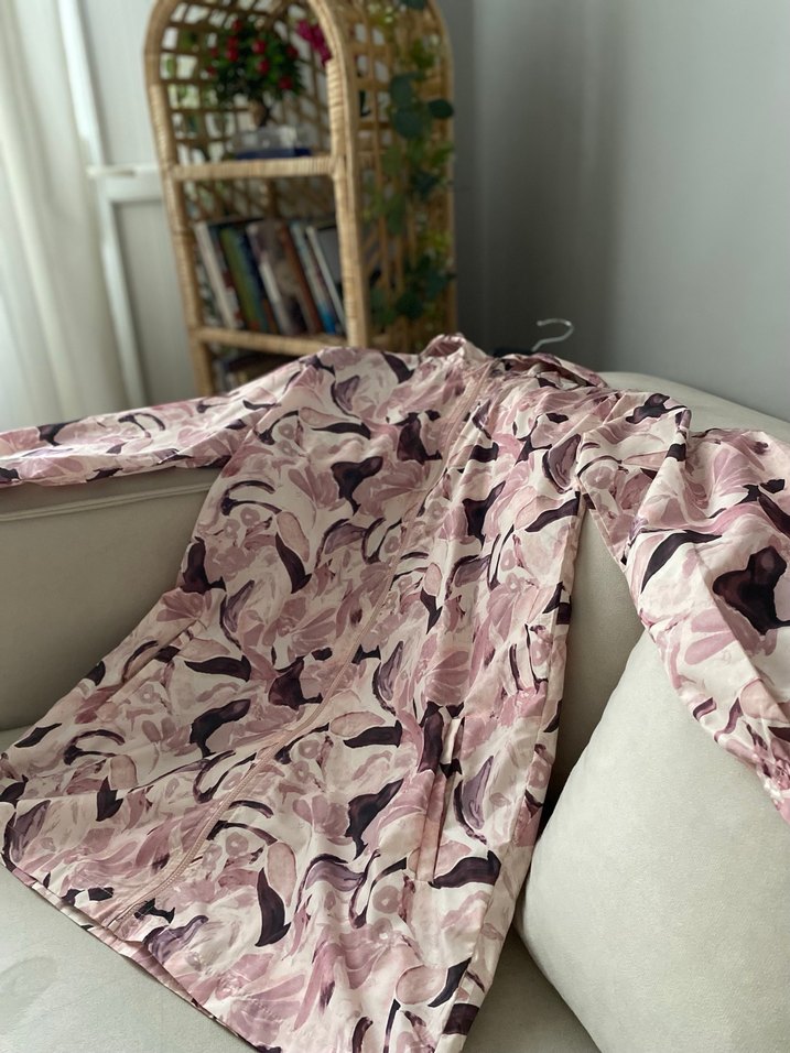 Desenli  Kadın Uzun Yağmurluk - Görsel 2