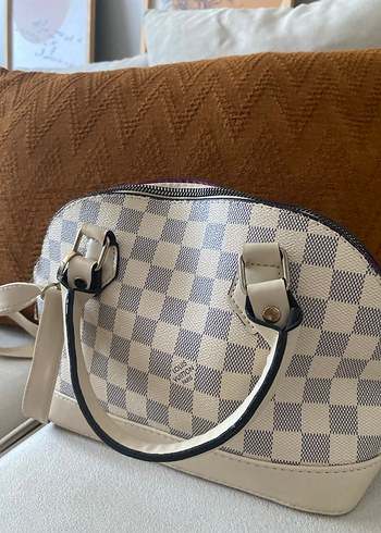 Klasik Beyaz Kareli Deri Kadın Çanta - Görsel 5