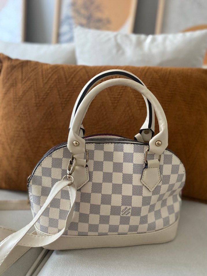 Klasik Beyaz Kareli Deri Kadın Çanta - Görsel 3