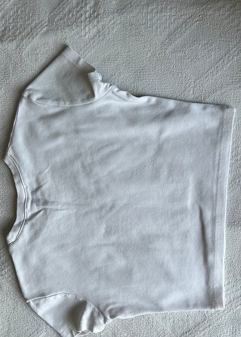 Urban Outfitters beyaz crop