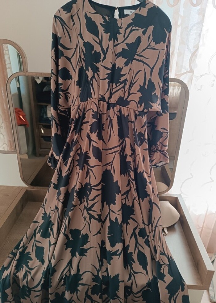 Saten elbise  - Görsel 2