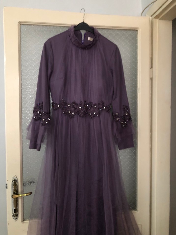 Uzun Mor İşlemeli Kadın Abiye Elbise - Görsel 2