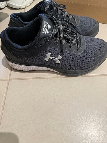 Under armour ayakkabı