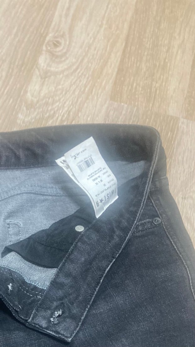 Düğmeli Mavi Rahat Kesim Erkek Kot Pantolon Dıesel marka - Görsel 3