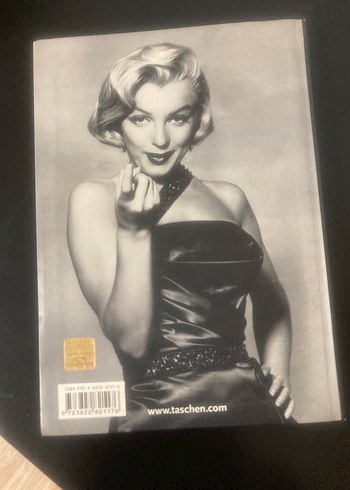 Monroe Movie Icons Mizah Kitabı - Görsel 2