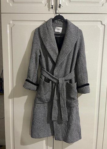 Gri Desenli Kadın Kaban - Görsel 3