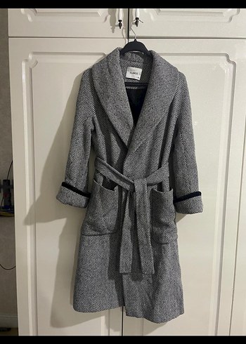 Gri Desenli Kadın Kaban - Görsel 6