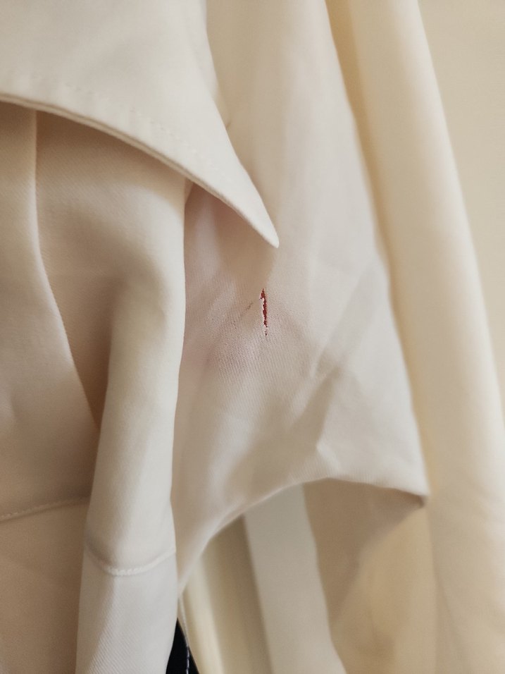 Beyaz Kemerli Kısa Kadın Ceket - Görsel 3