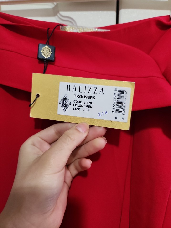 Kemerli Parlak Kırmızı Kadın Pantolon - Görsel 4