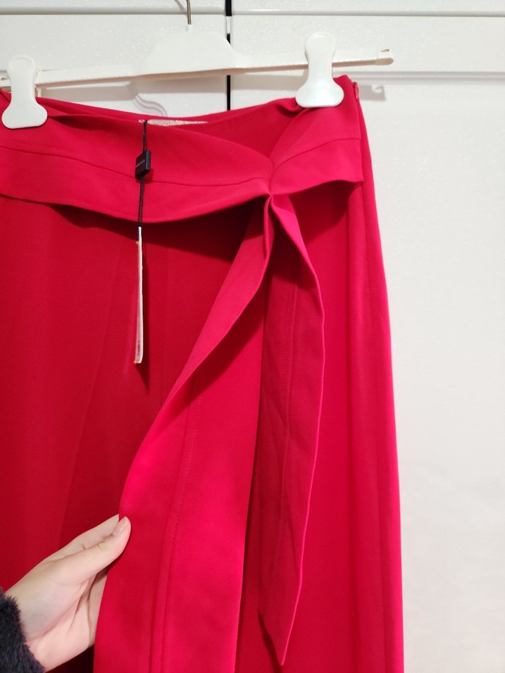 Kemerli Parlak Kırmızı Kadın Pantolon - Görsel 2