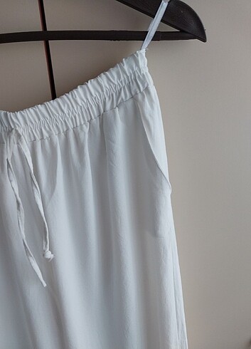 Beyaz bol paça yazlık pantolon