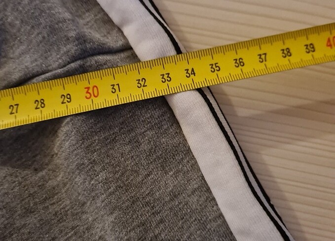 7 Yaş Beden gri Renk Hummel Marka Erkek Çocuk Şortu