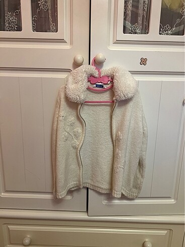 PELUŞ YAKALI MAYORAL HIRKA