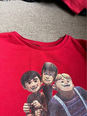 7 Yaş Beden kırmızı Renk LCW marka sweatshirt