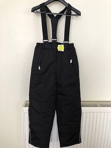 Defacto etiketli 9-10 yaş kayak pantalon