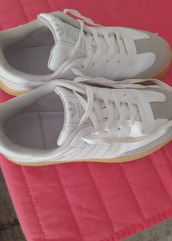 Adidas Beyaz Kadın Spor Ayakkabısı