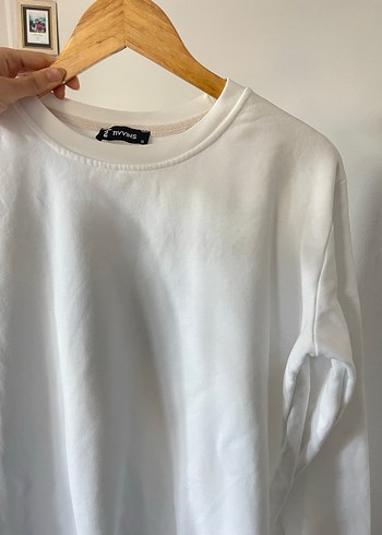 Kadın Beyaz Pamuklu Bisiklet Yaka Sweatshirt - Görsel 4