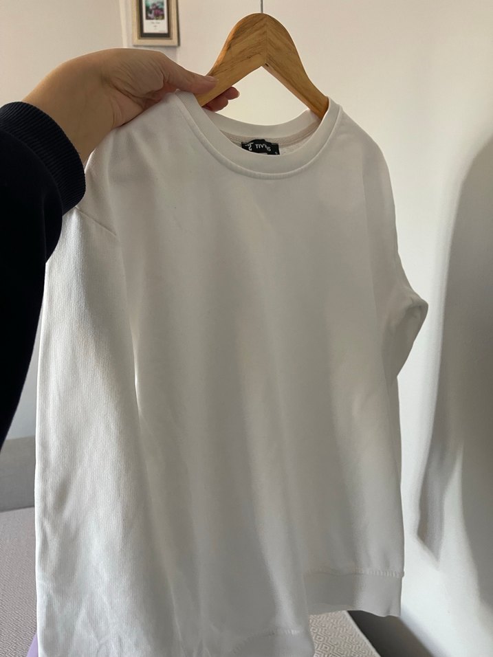 Kadın Beyaz Pamuklu Bisiklet Yaka Sweatshirt - Görsel 2