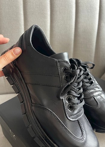 Kadın spor ayakkabı - Görsel 4