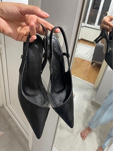 38 Beden Siyah Stiletto