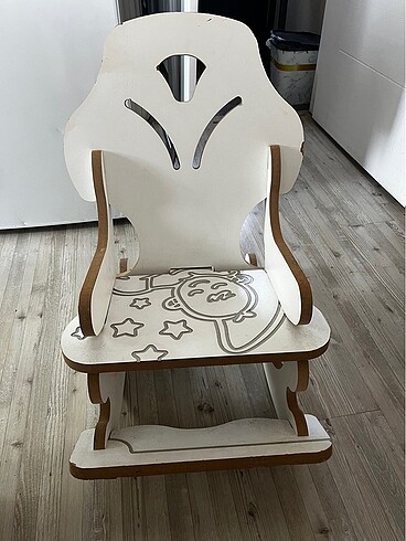  Beden SALLANABİLİR AHŞAP BEBEK KOLTUĞU.