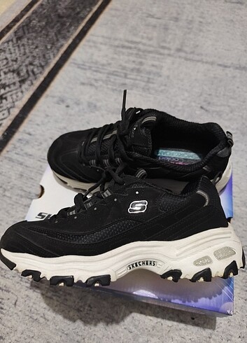 37 Beden Skechers