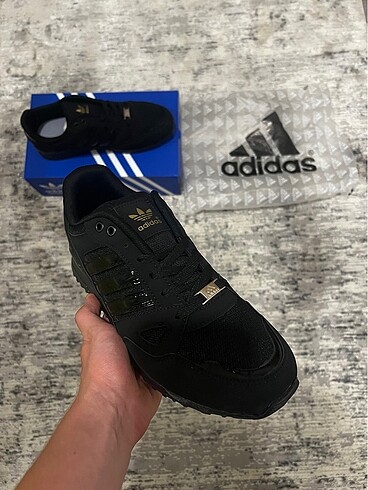 Adidas ZX 750