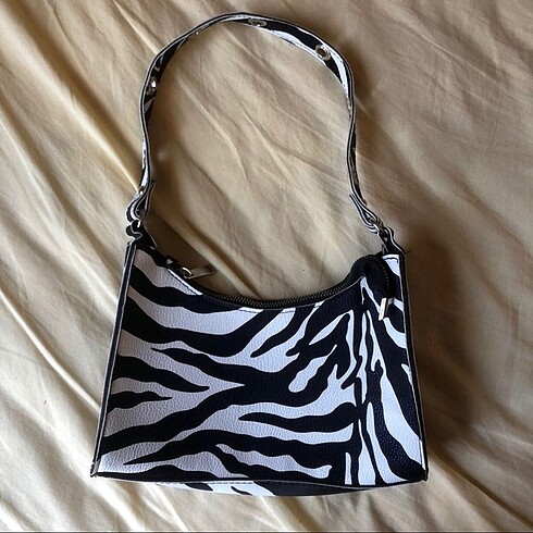 Housebags marka zebra baget çanta