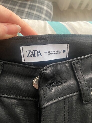 Zara Mumlu momjean