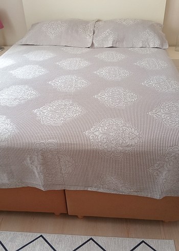 lila rengi Desenli cift kisilik pike Yatak Örtüsü - Görsel 2