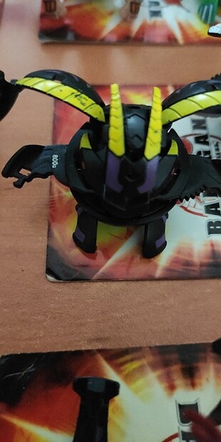 Darkus Vortex Percival (rezerve)