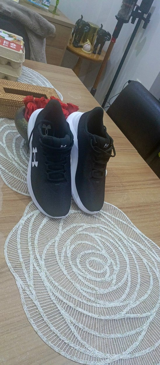 Erkek Siyah Beyaz Under Armour Koşu Ayakkabısı - Görsel 2