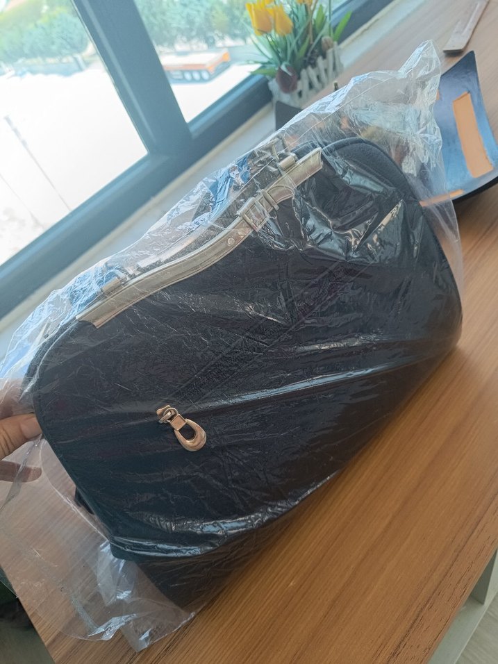 Siyah Baskılı Fermuarlı Kadın Çanta - Görsel 2