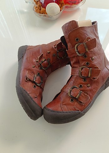 Kahverengi Deri Kadın Bot, Toka Detaylı, Dolgu Topuk - Görsel 5