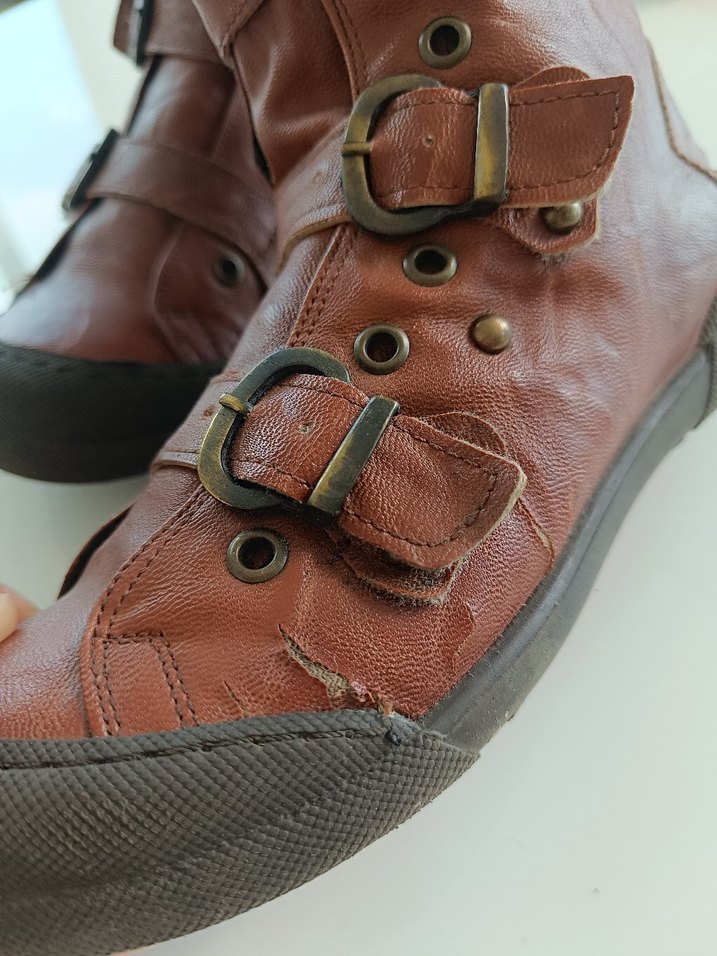 Kahverengi Deri Kadın Bot, Toka Detaylı, Dolgu Topuk - Görsel 4