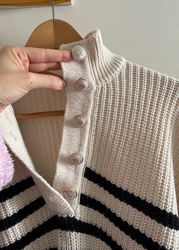 Çizgili Beyaz Triko Kadın Kazak - Görsel 3